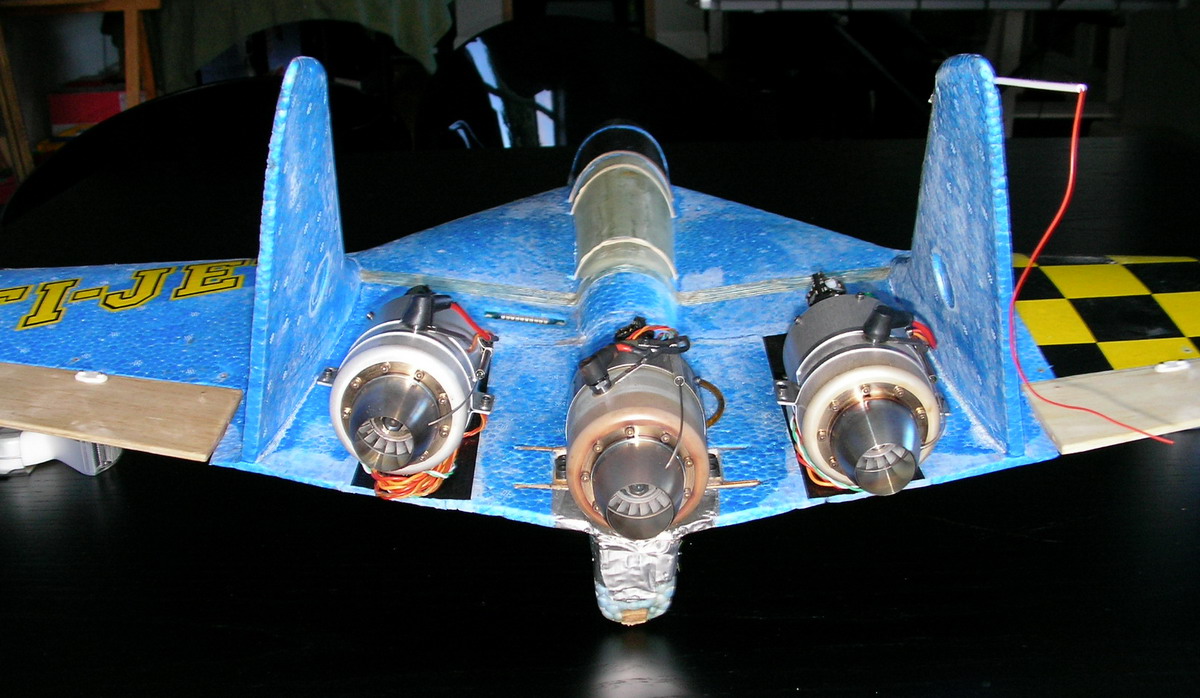 TwinJet-3Kolibri-rear.JPG